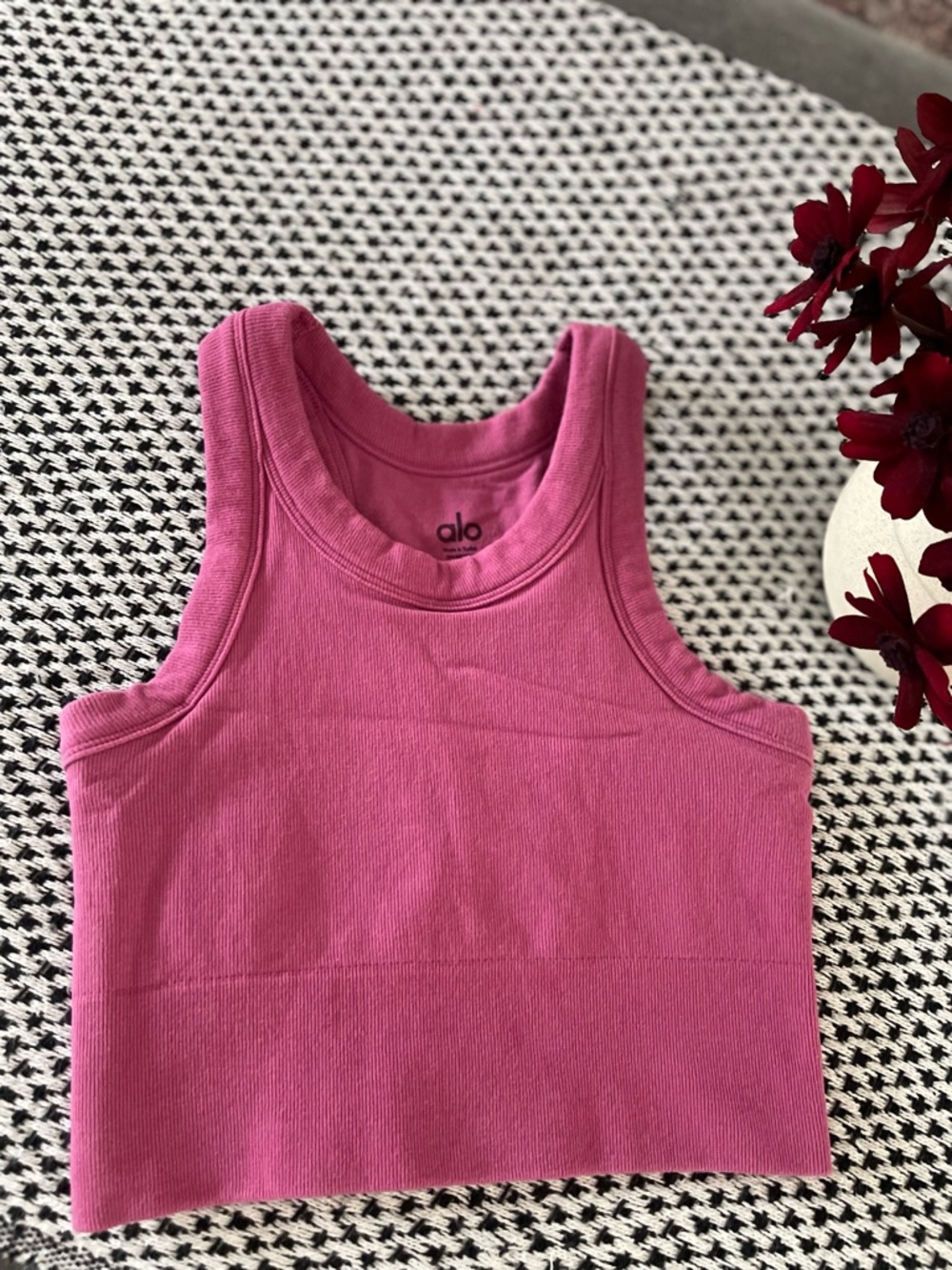 ALO Crop Tank Top Size Small Raspberry Pink - Picture 6 of 6